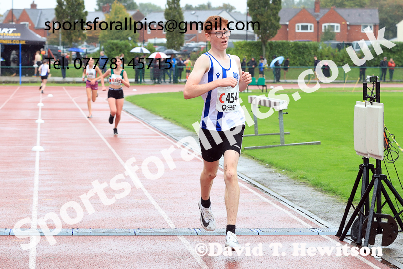 BBoys Under-15s 2025 Northern Athletics Autumn Road Relays, Leigh, Lancashire. Photo: David T. Hewitson/Sports for All Pics